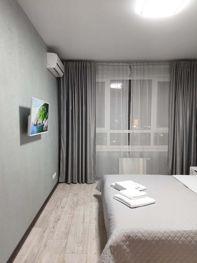 Perfect Apartments M Polytech, Ohmatdet, Parking キエフ エクステリア 写真
